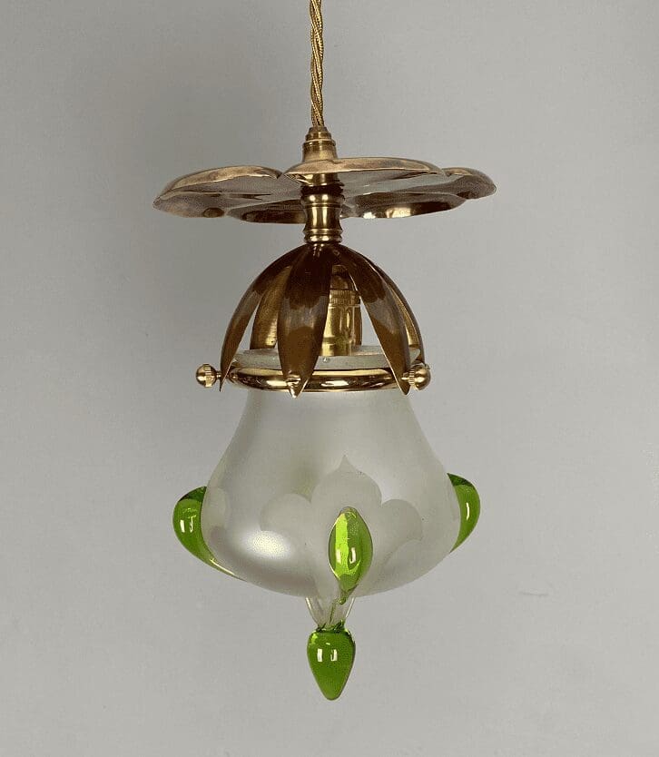 Lily Pad Pendant Light with Vaseline Glass Shade (32203)