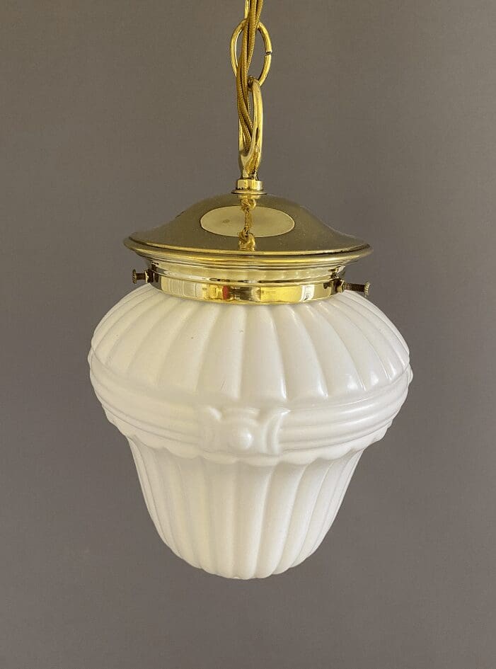 'Delila' Small Edwardian White Glass Pendant Light (32063)