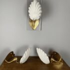 FRENCH SHELL WALL LIGHT IN WHITE ENAMEL (22554)