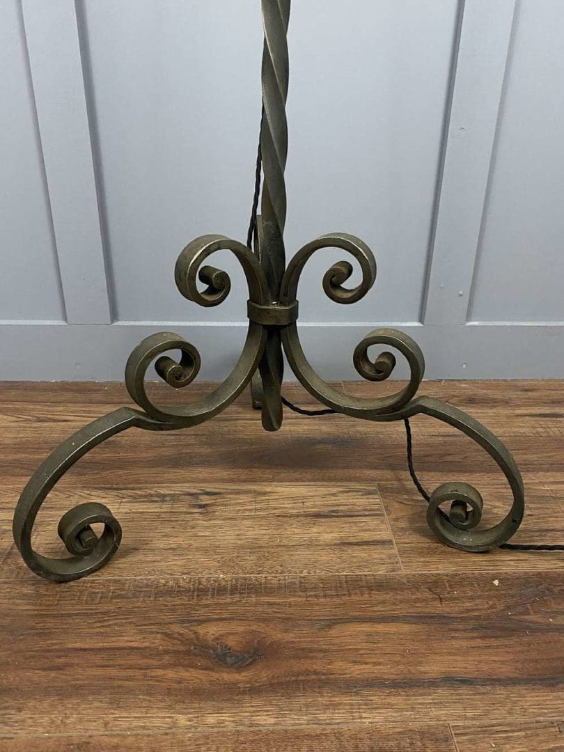 Wrought Iron Gothic Revival Floor Lamp (41011)