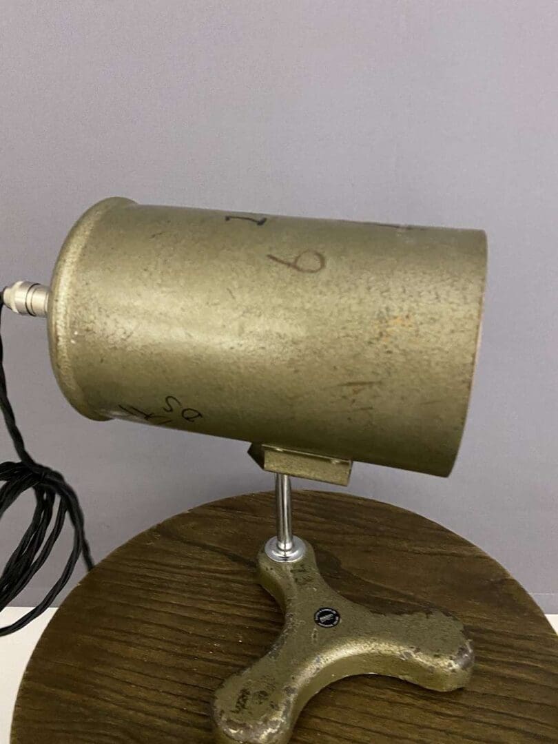 Small Old School Science Dept Lamp (21196-1)