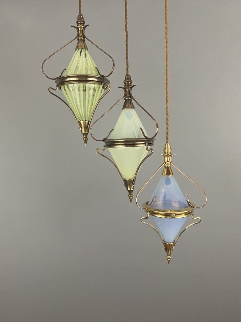 'The Ashby Diamond' Art Nouveau Pendant Light (32172)