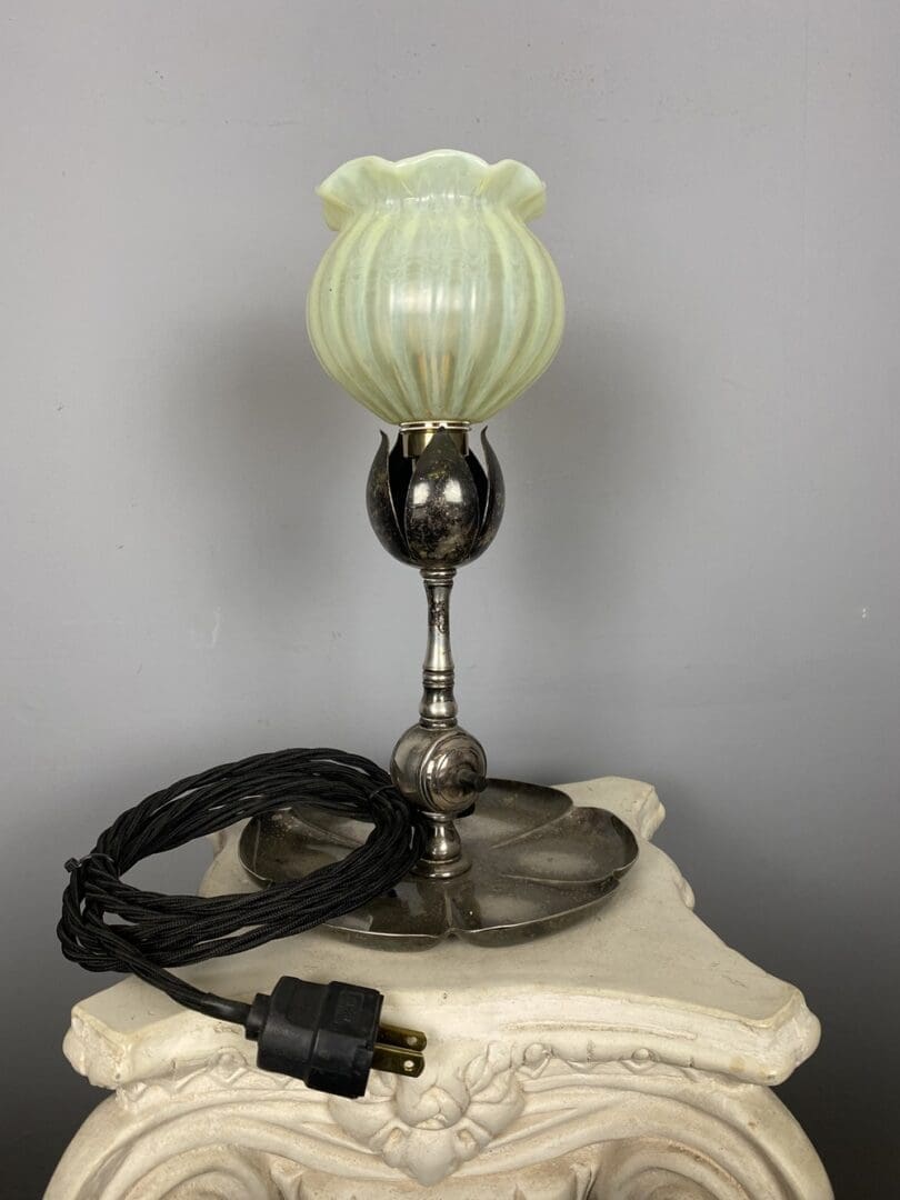 WE SUPPLY UL LIGHTING TO THE USA