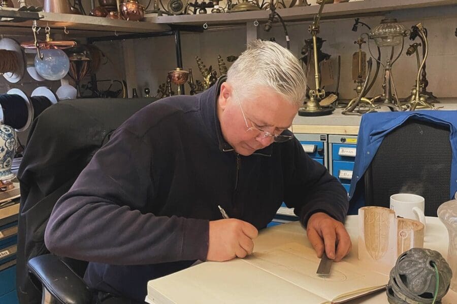 Ex Rolls-Royce Engineer Turned Lighting Designer